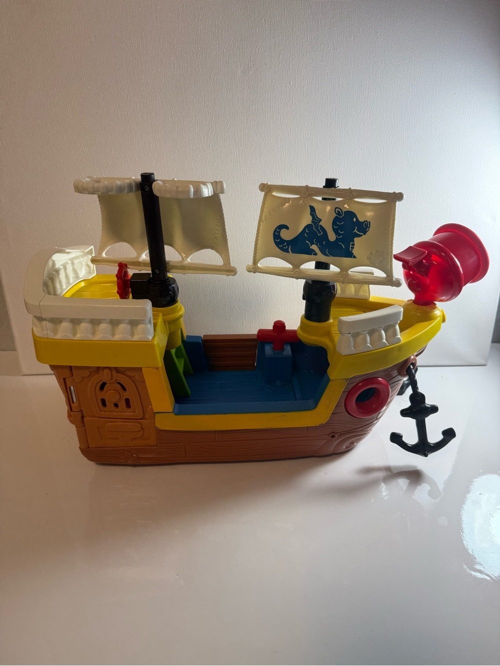 2005 Fisher-Price Little People Pirate Ship playset